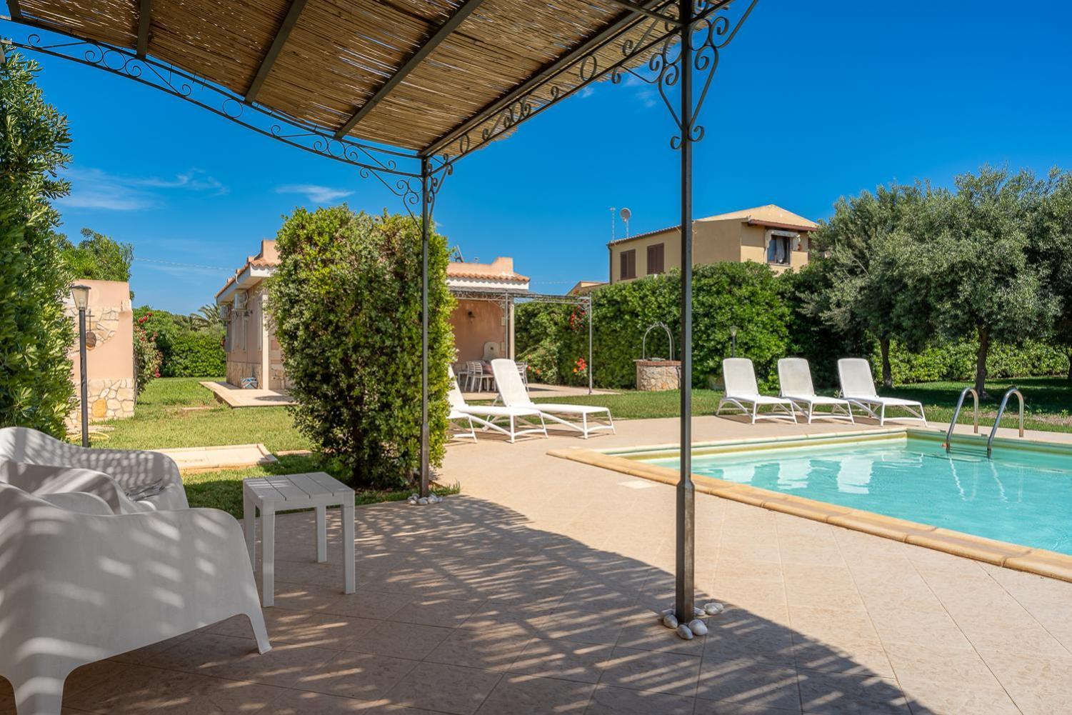Villa Bouganville Con Piscina By Wonderful Italy Syrakusa Exteriör bild